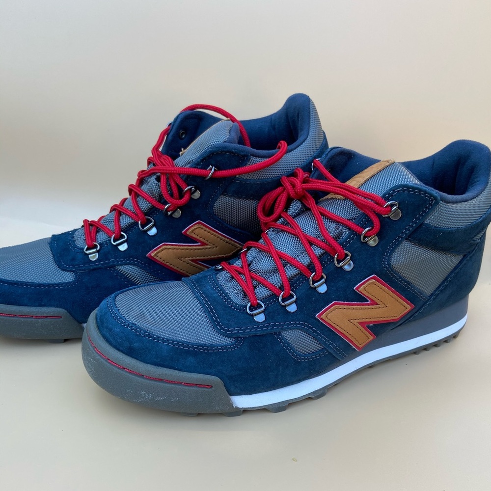 New Balance H710CNV - Size 11
